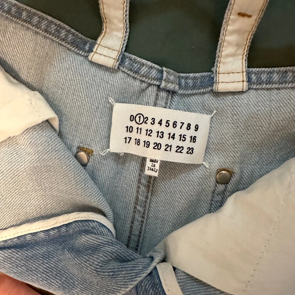 Maison Margiela Décortiqué wide-leg jeans (waist cut-out) - US XS/S - IT 38 - Picture 10 of 10